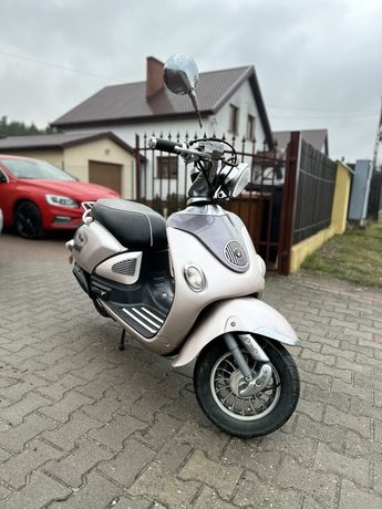 Retro skuter 50cc 4-suw