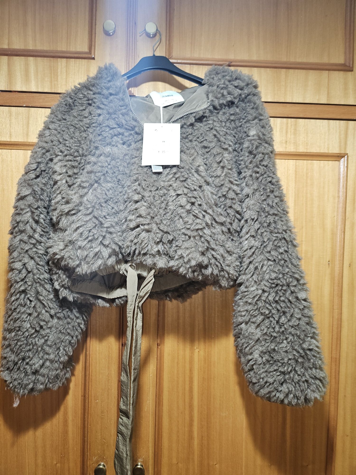 Casaco/Camisola NOVO PULL BEAR