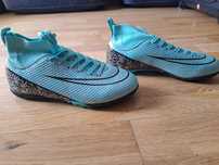 Turfy,buty do gry w piłkę nożną