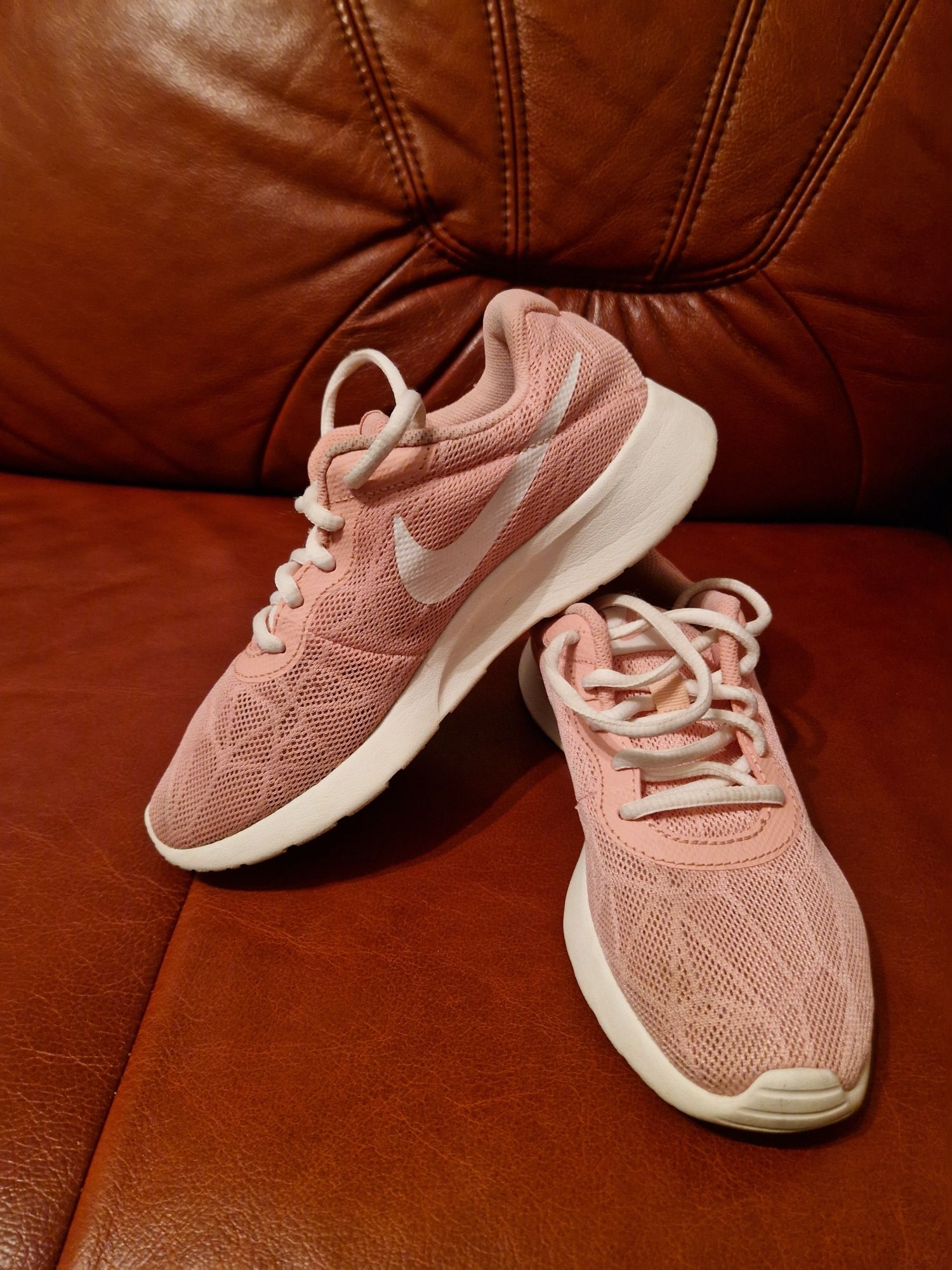 Buty Nike Tanjun Se r 36