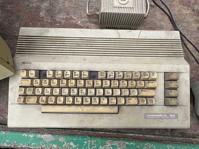 Commodore 64 uzywane/uszkodzone