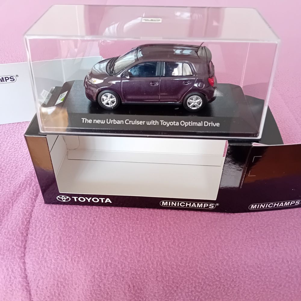 Miniatura Toyota urban Cruiser