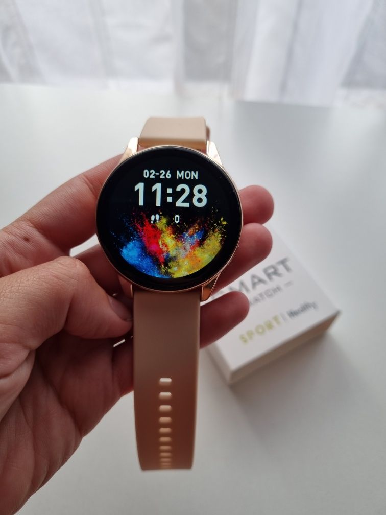 Złoty smartwatch nowy