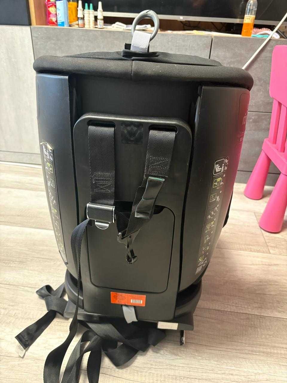 Дитяче автокрісло Britax Romer TRIFIX2 i-SIZE (9-18 кг) isofix