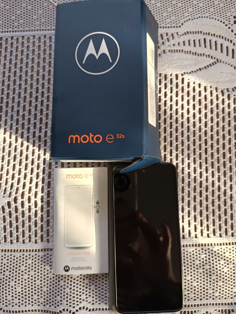 Nowa Motorola e32s