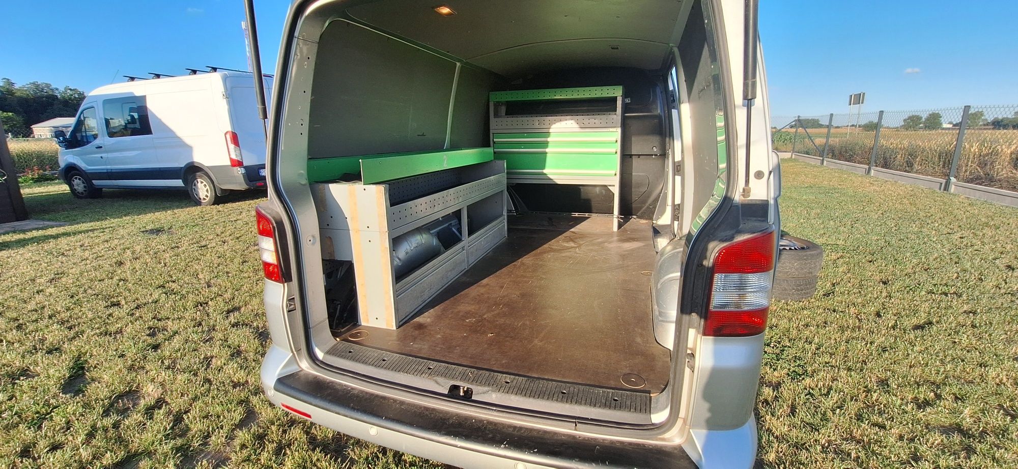 VW T5. 2.0 tdi 140KM