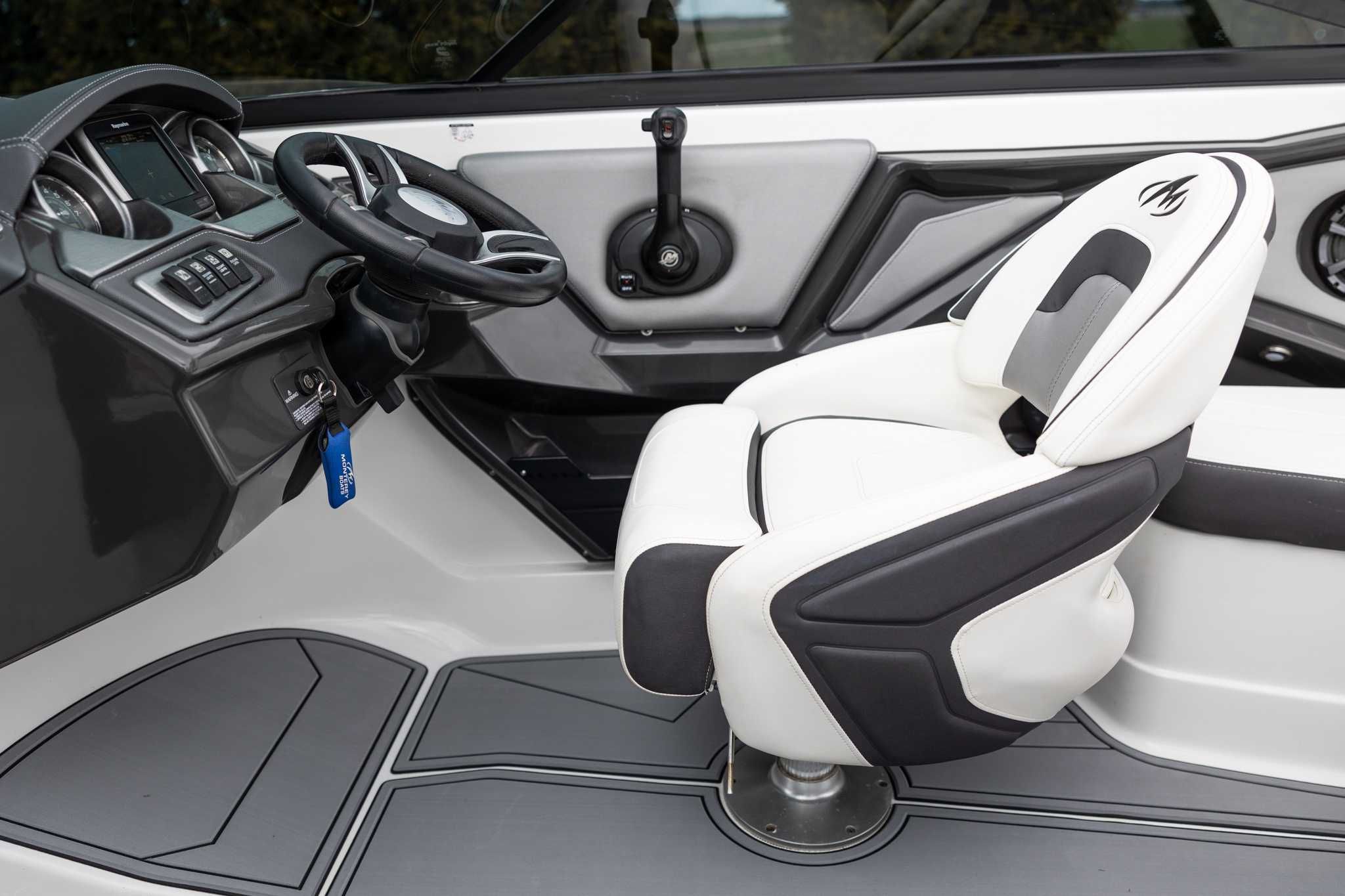 Łódź motorowa motorówka Monterey 238 ss 2017r 4,5 Mercruiser