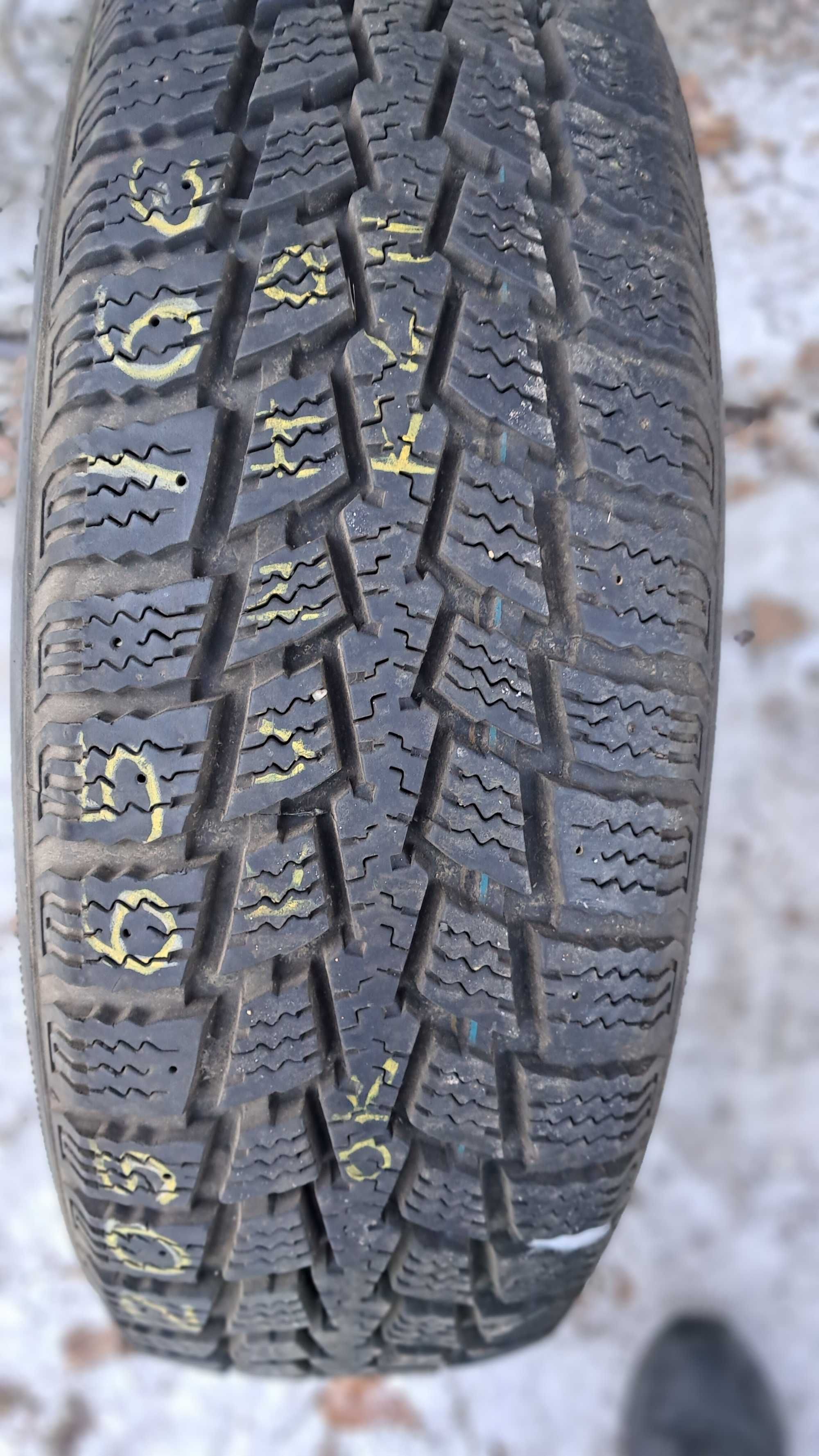 Зима 1шт 205/65R16C Kumho Power Grip KC11