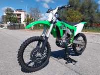 OPORTUNIDADE - Moto com 17 Horas Originais