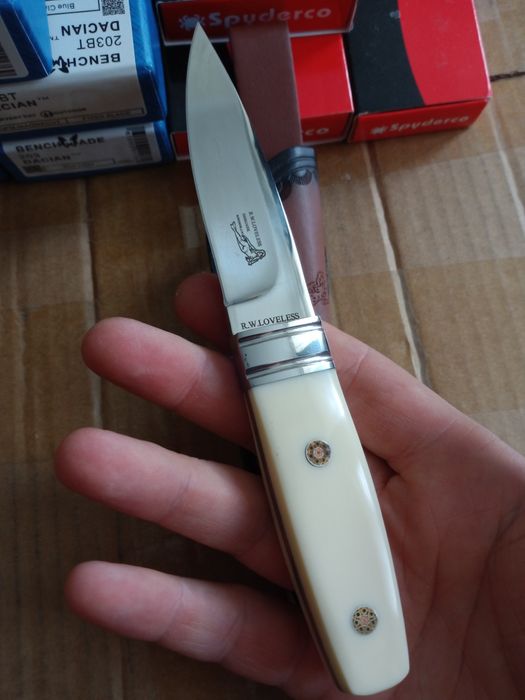 Nóż Biała noc. r. w. loveless marmur m390