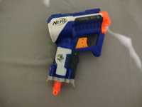 Pistolet NERF 3 naboje
