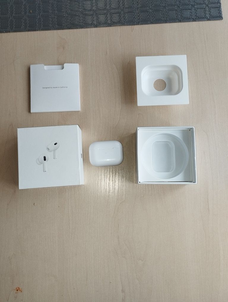 Apple AirPods Pro 2