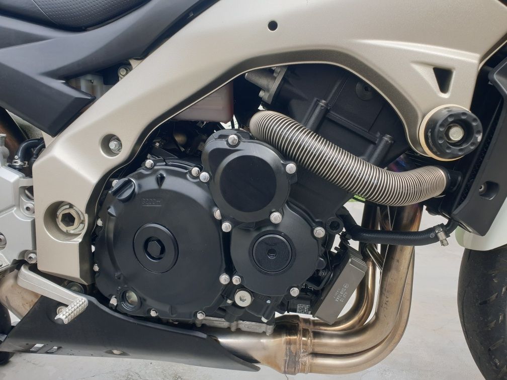 Suzuki gsr600 k9