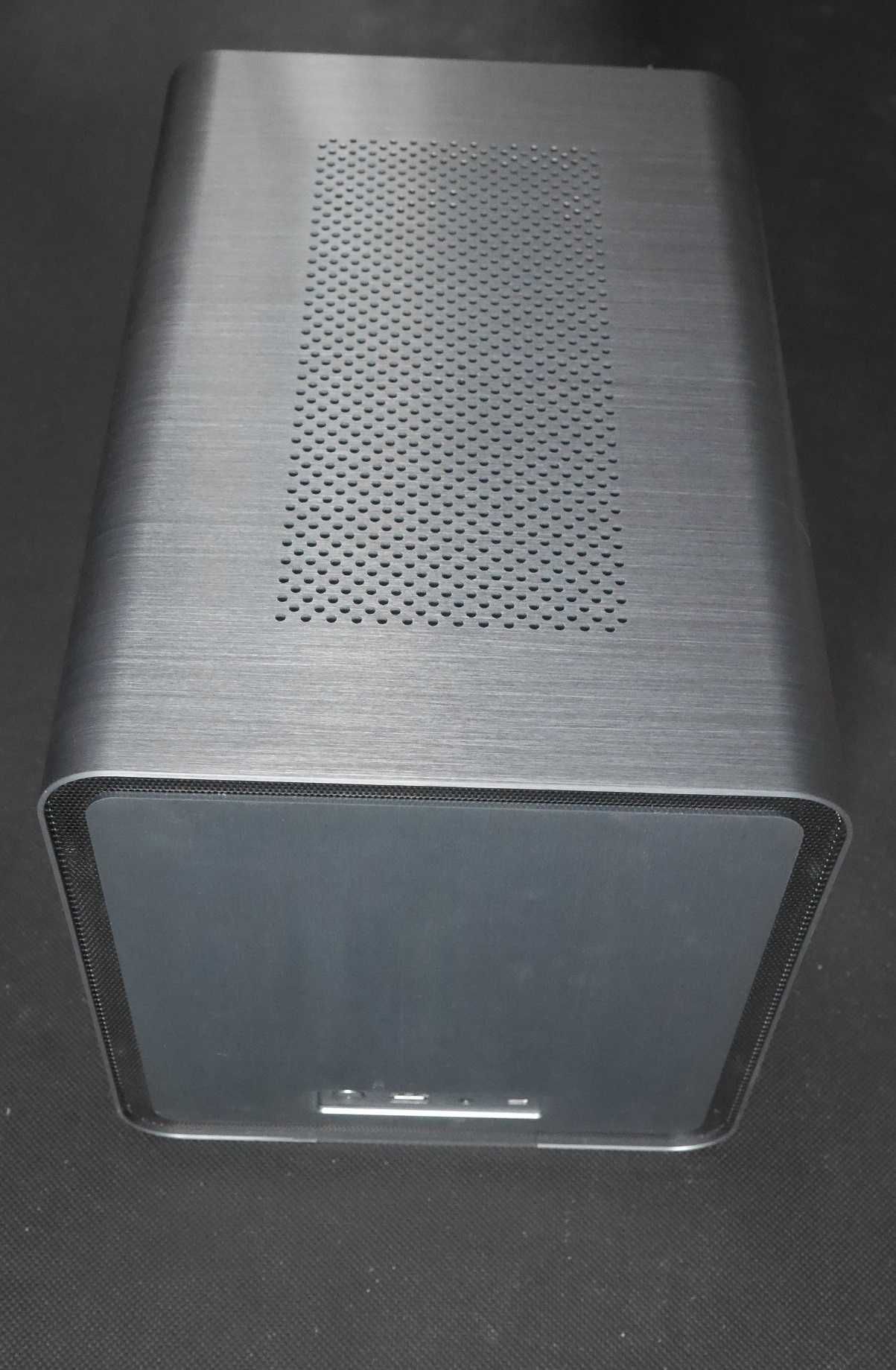 Корпус QUBE V8 Aluminum Gray (QBV8D_FBNU3)