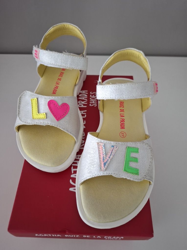 Sandália Love Agatha Ruiz de la Prada - tam. 27 - 12€