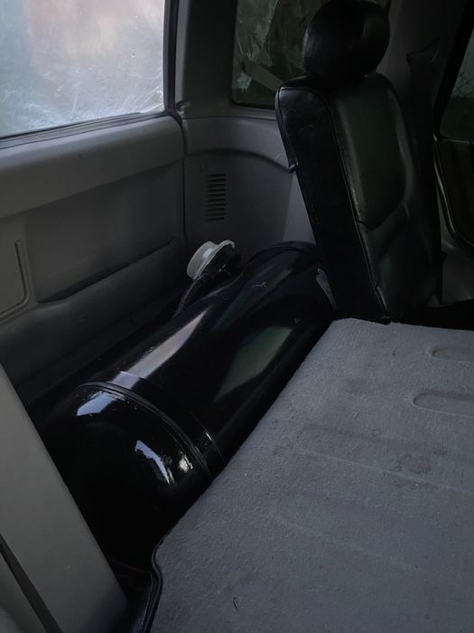 Ленд ровер продаж