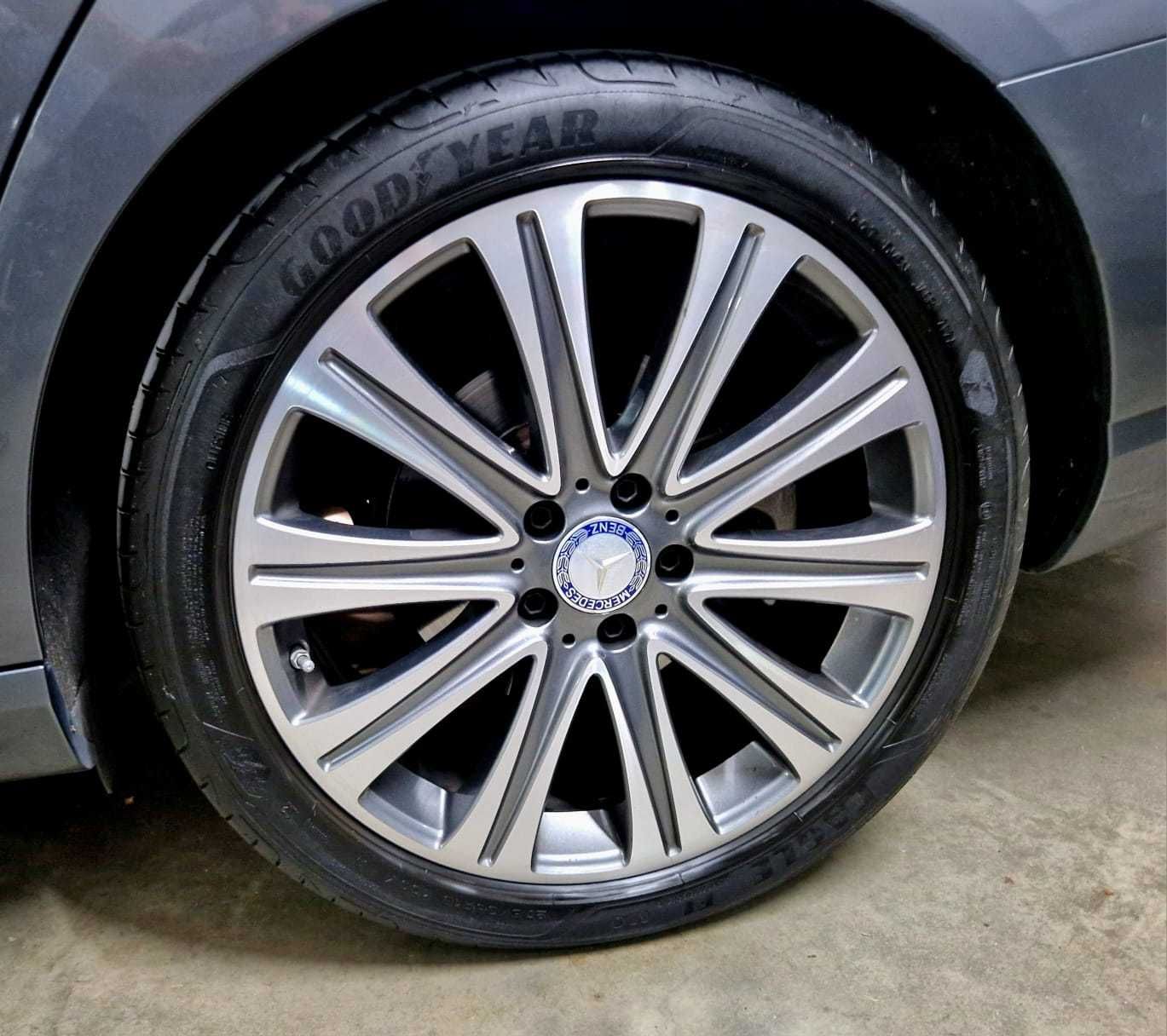 Jantes e pneus 19 Mercedes original