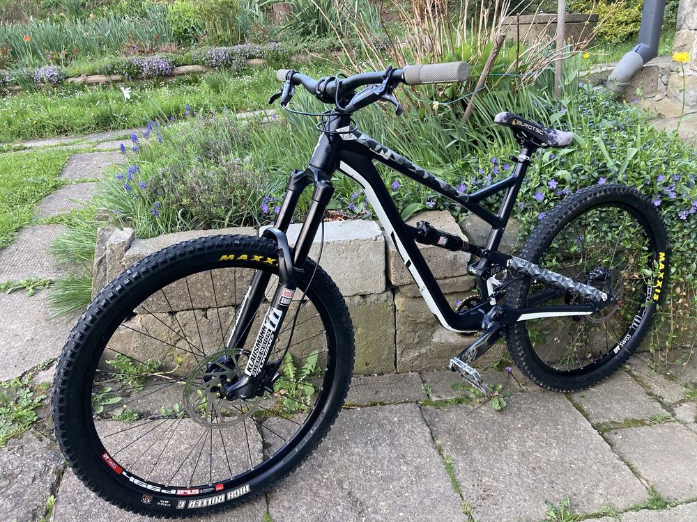 Rower slopeduro enduro YT jeffsy Al Rock Shox Pike reverse Sram 27,5