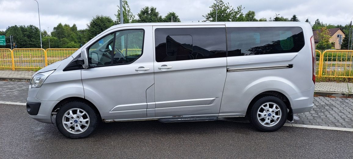 ford custom tourneo 300 ltd e tech 9 osobowy anglik long