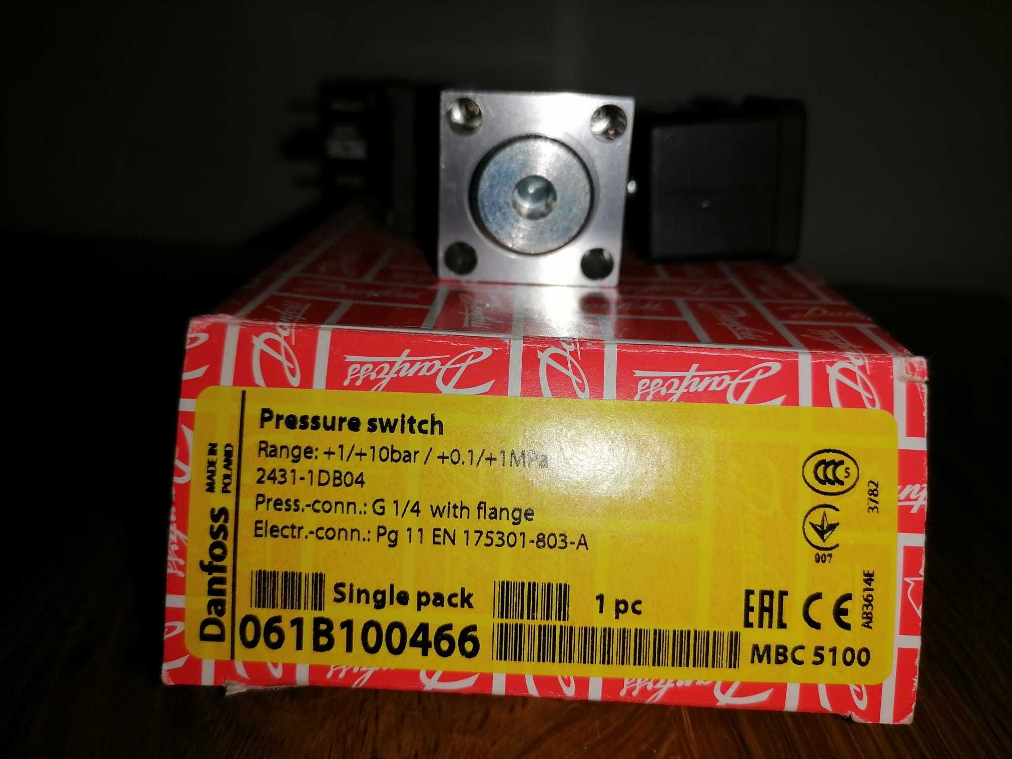 061B100466 Regulator ciśnienia, presostat  MBC 5100,  Danfoss