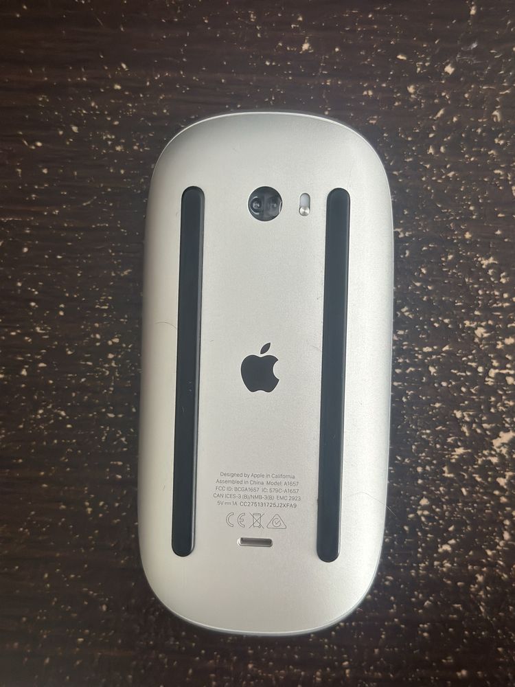 Magic Mouse - Apple