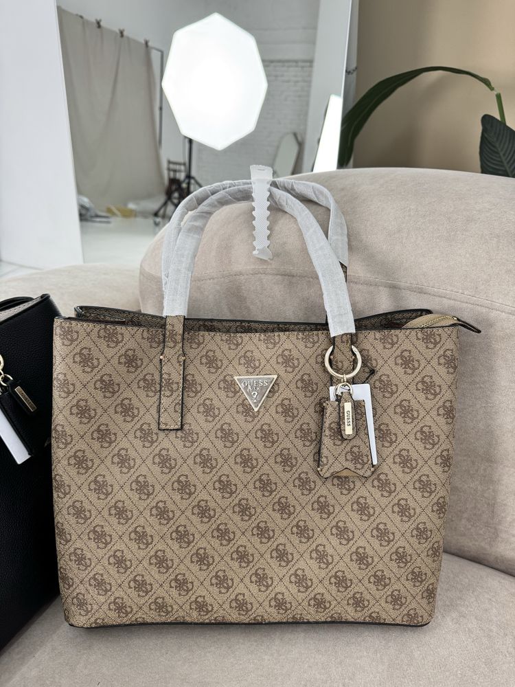 Шопер сумка guess meridian quattro