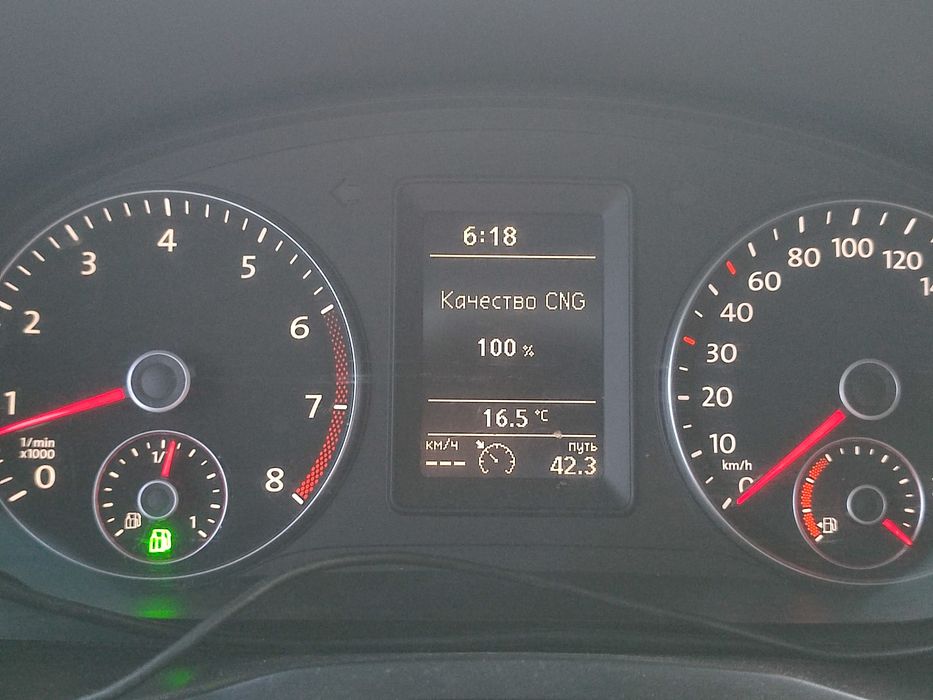 Volkswagen Caddy 2016 5-містний