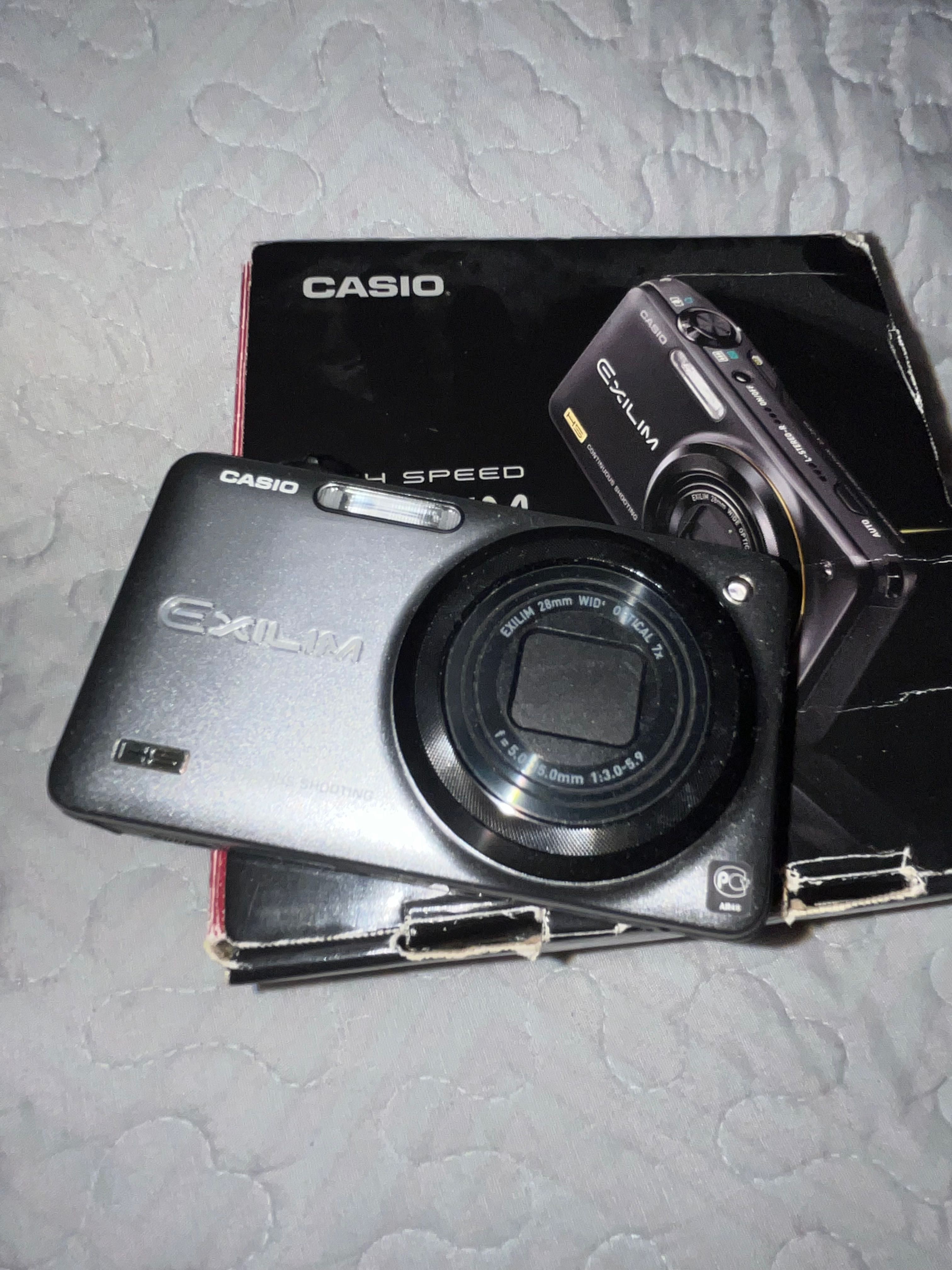 Câmara Casio Exilim