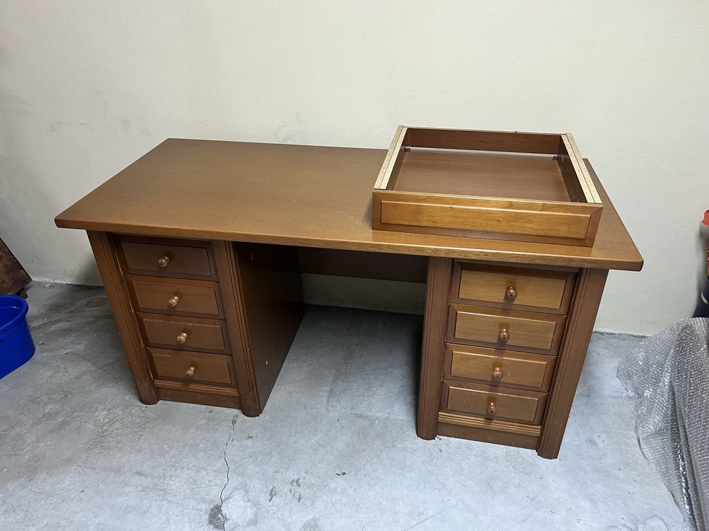 Vendo secretaria em madeira