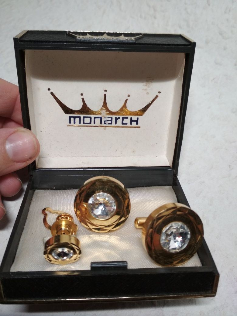 Мужские запонки MONARCH Gold Plated.