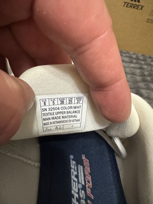 Жіночі кросівки Skechers BOBS 38,5(25см) оригінал