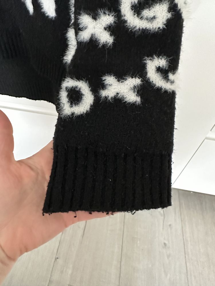 Dolce Gabbana sweter czarno biały   .