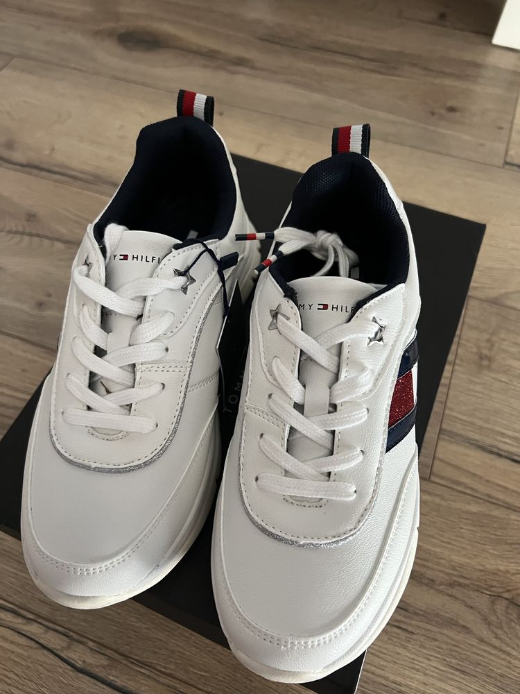 Nowe buty Sneakersy damskie Tommy Hilfiger