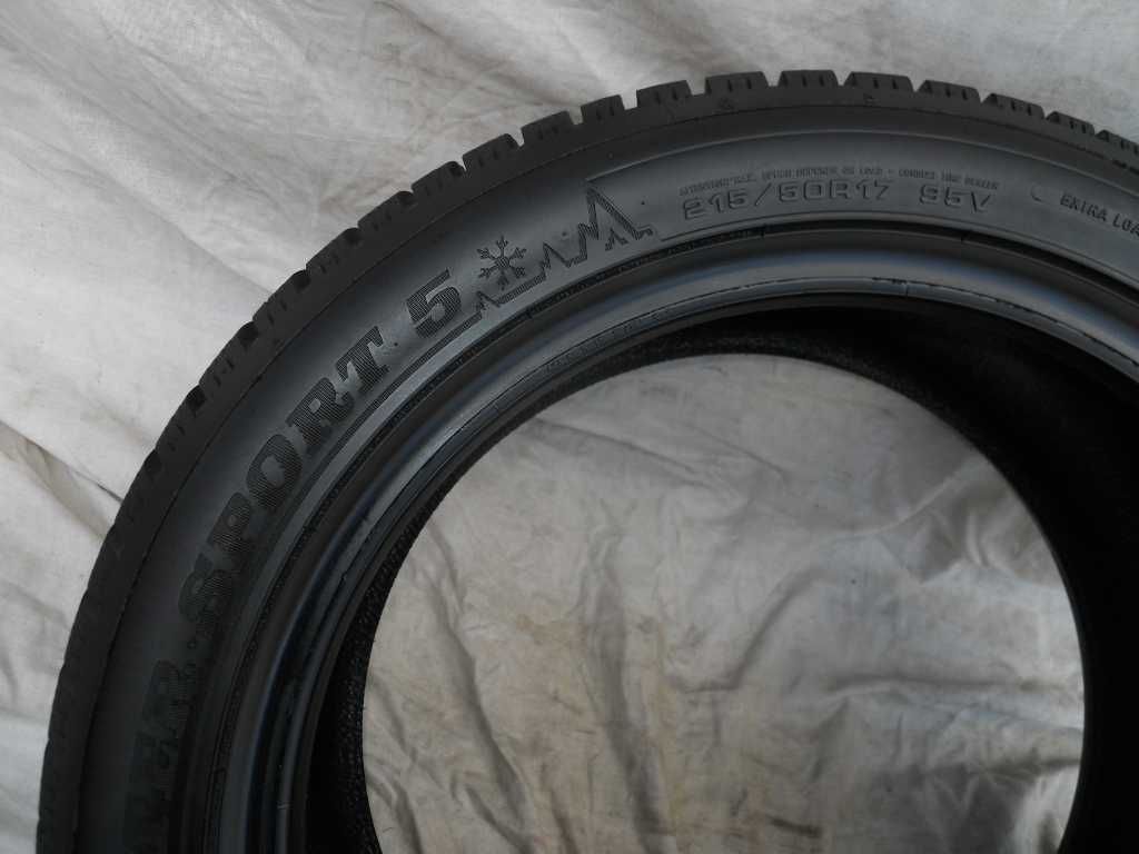 Opony zimowe DUNLOP 215/50R17 95V, Extra Load (2x8,5mm i 2x7,5mm)