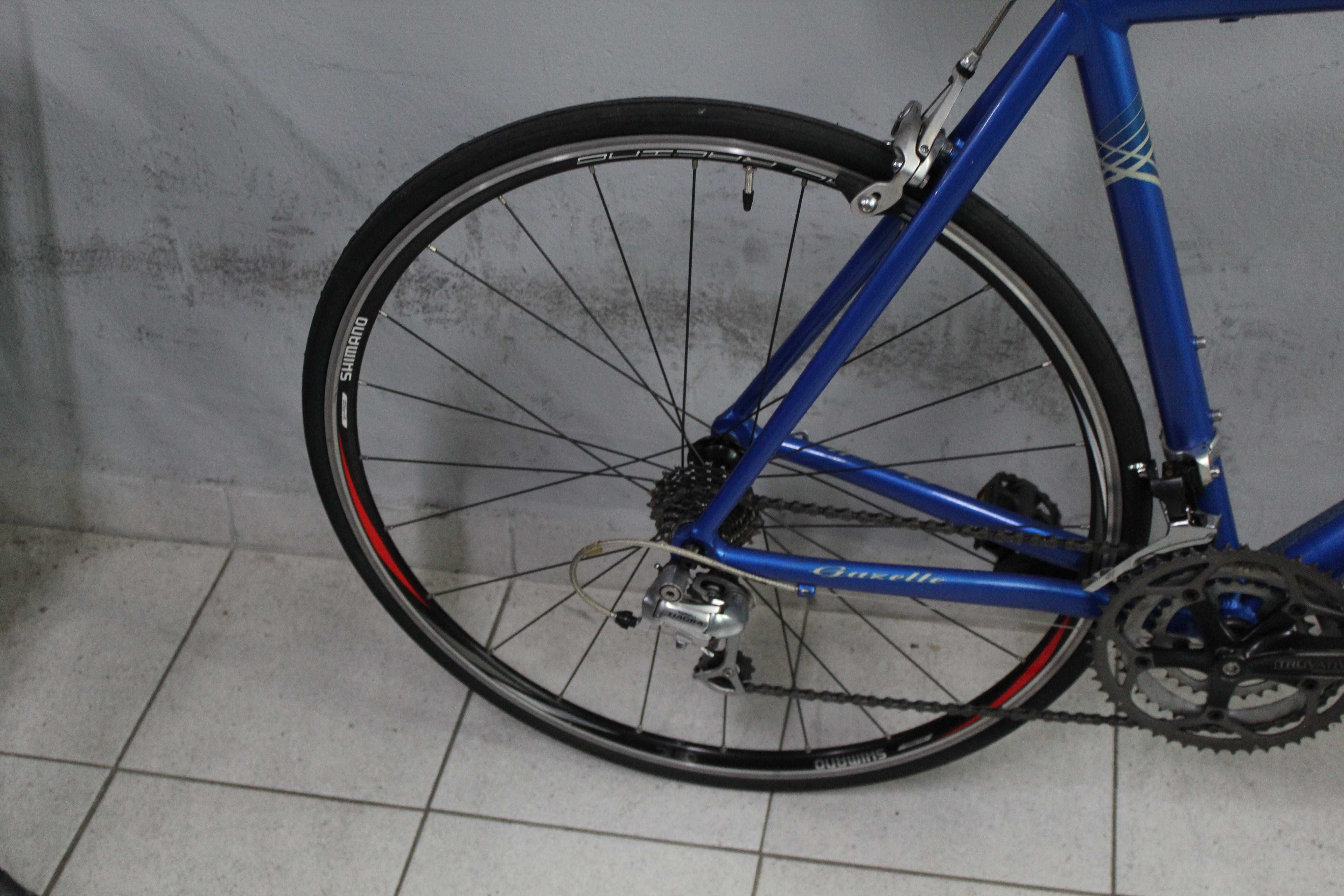 Rower szosowy GAZELLE V1, Roz. 57 cm, Koła 28",Shimano Tiagra, Alu