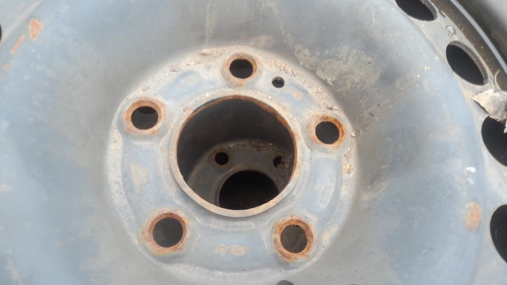 Opel stalowe Koła R15 felgi + opony zimowe 195/65R15