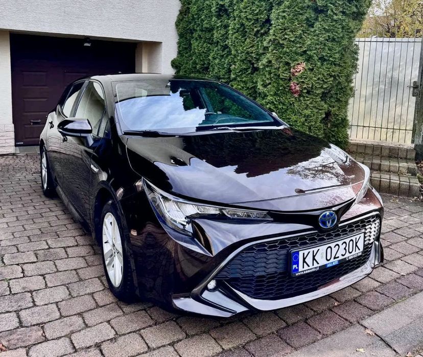 Toyota Corolla Toyota Corolla 1.8 hybrid hybryda, 2019r krajowa, 2kpl kół, Kraków