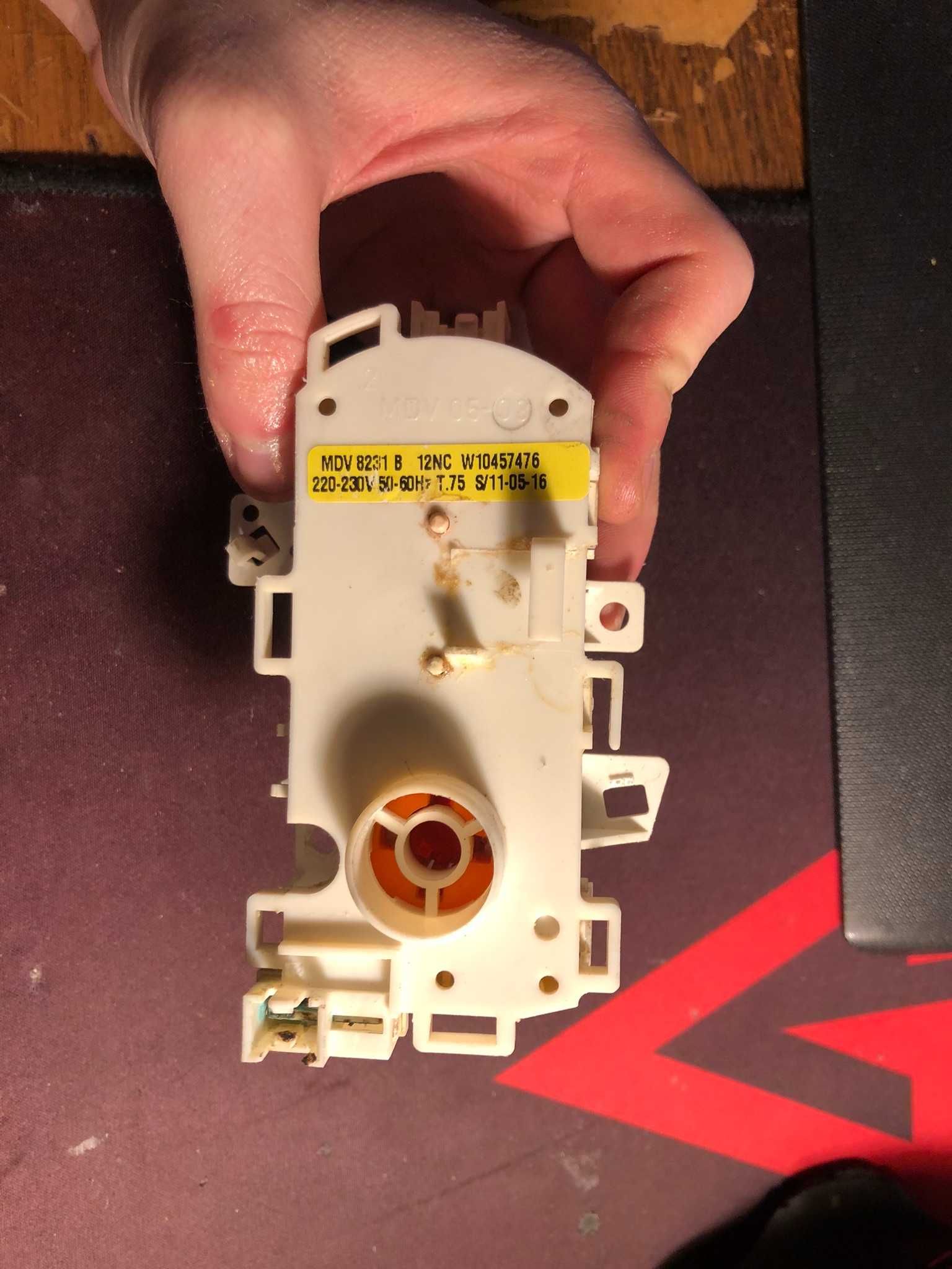 Części zmywarki Whirlpool ADG 6240/1FD programator pompa zawór grzałka