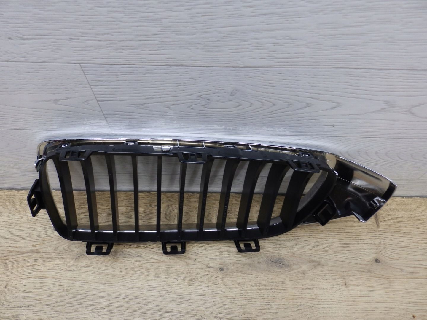 Atrapa grill nerka prawa BMW 4 F32 F33 F36