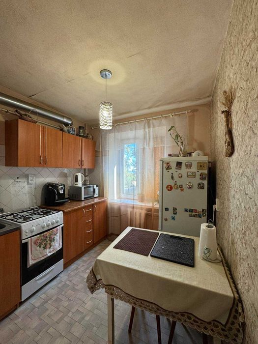 Продам 2 кім.кв. в районі пр. Івана Мазепи