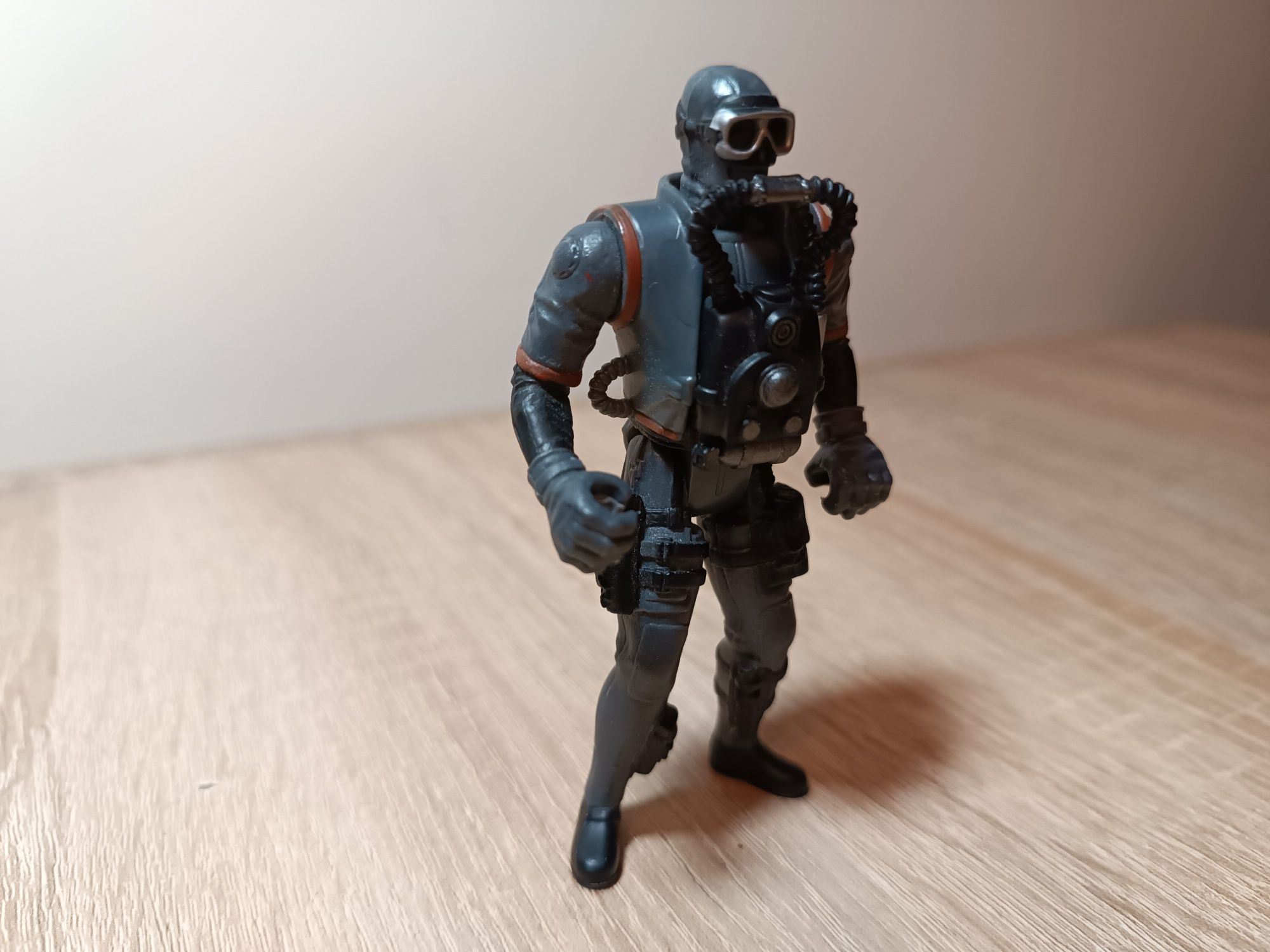 Figurka nurka czap mei