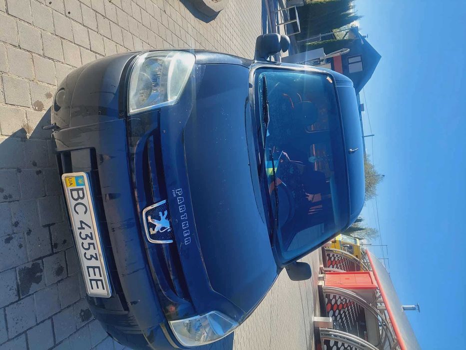 Авто Пежо Рартнер