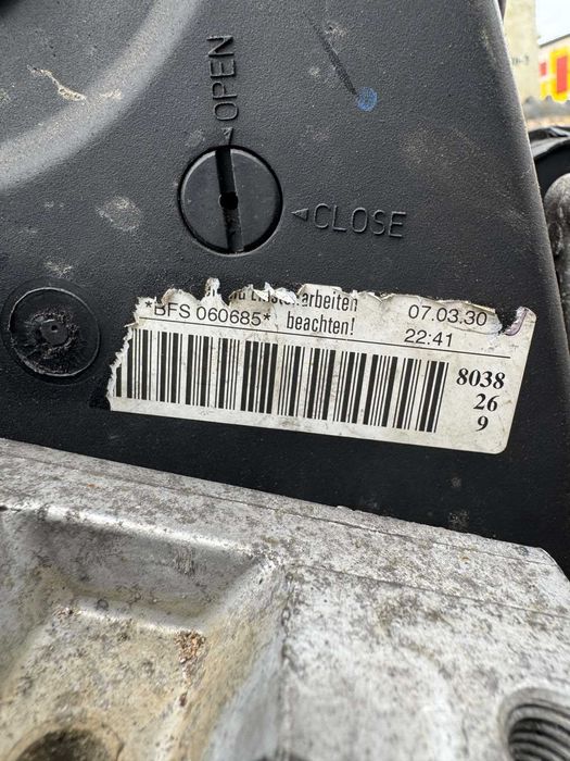 Двигатель Vw Touran 1.6 BSF 8V Двигун Caddy BGU Мотор Jetta Запчасти