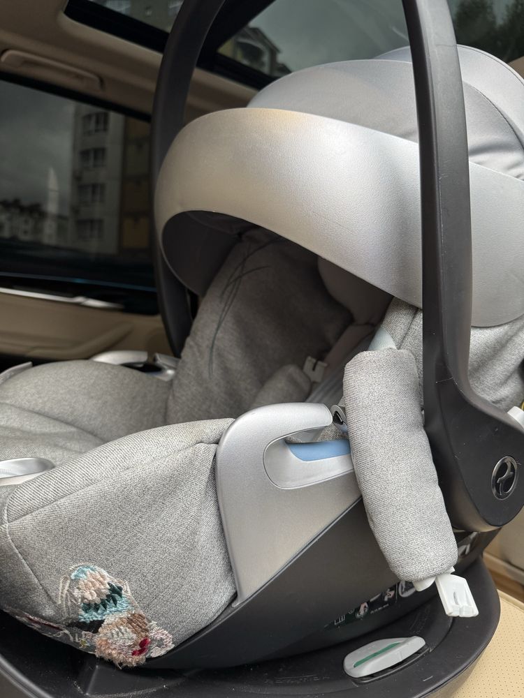 Автокрісло Cybex Cloud Z