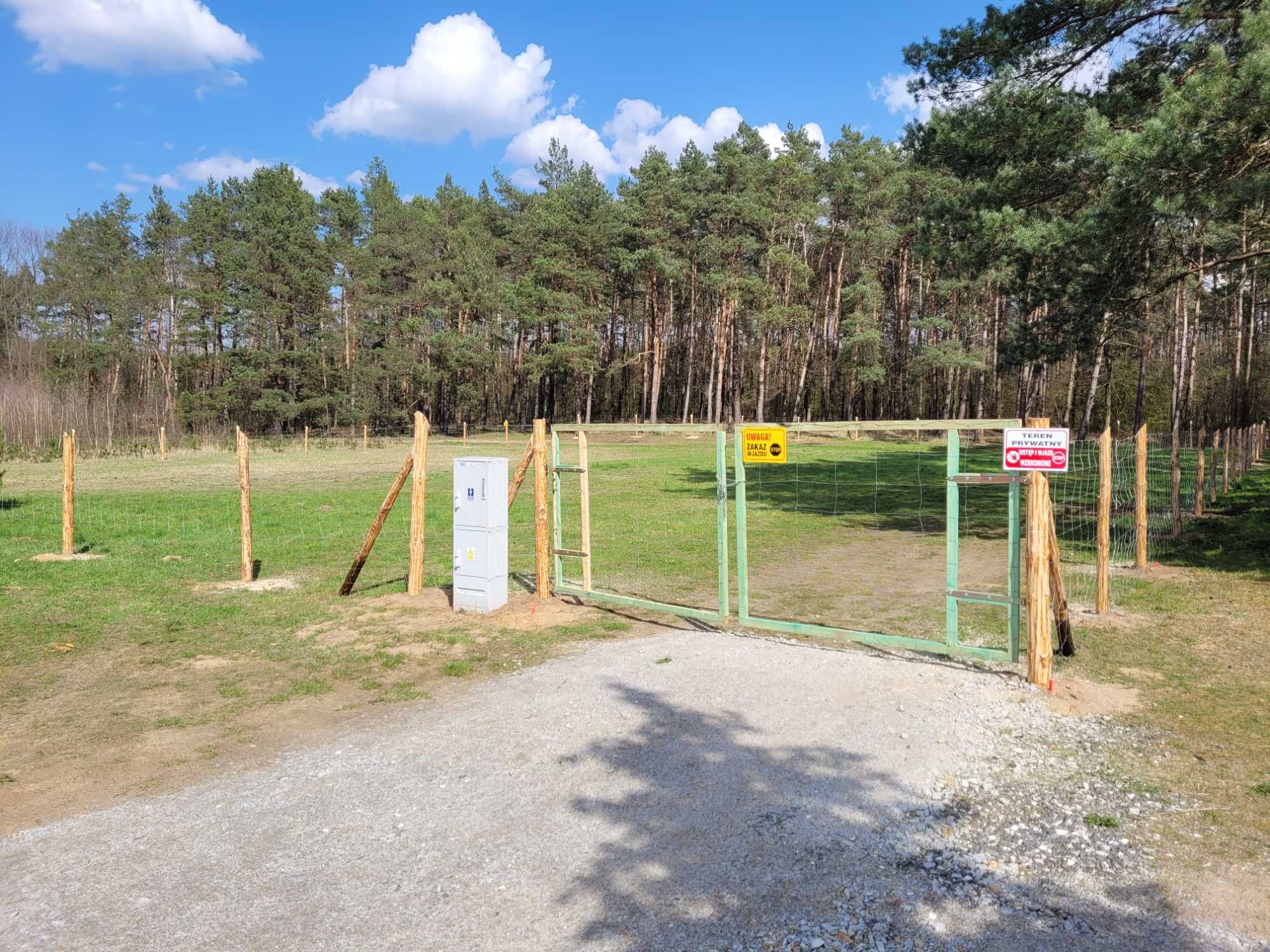 Płot Ogrodzenie tymczasowe budowlane leśne 16 ZŁ MP Słupki