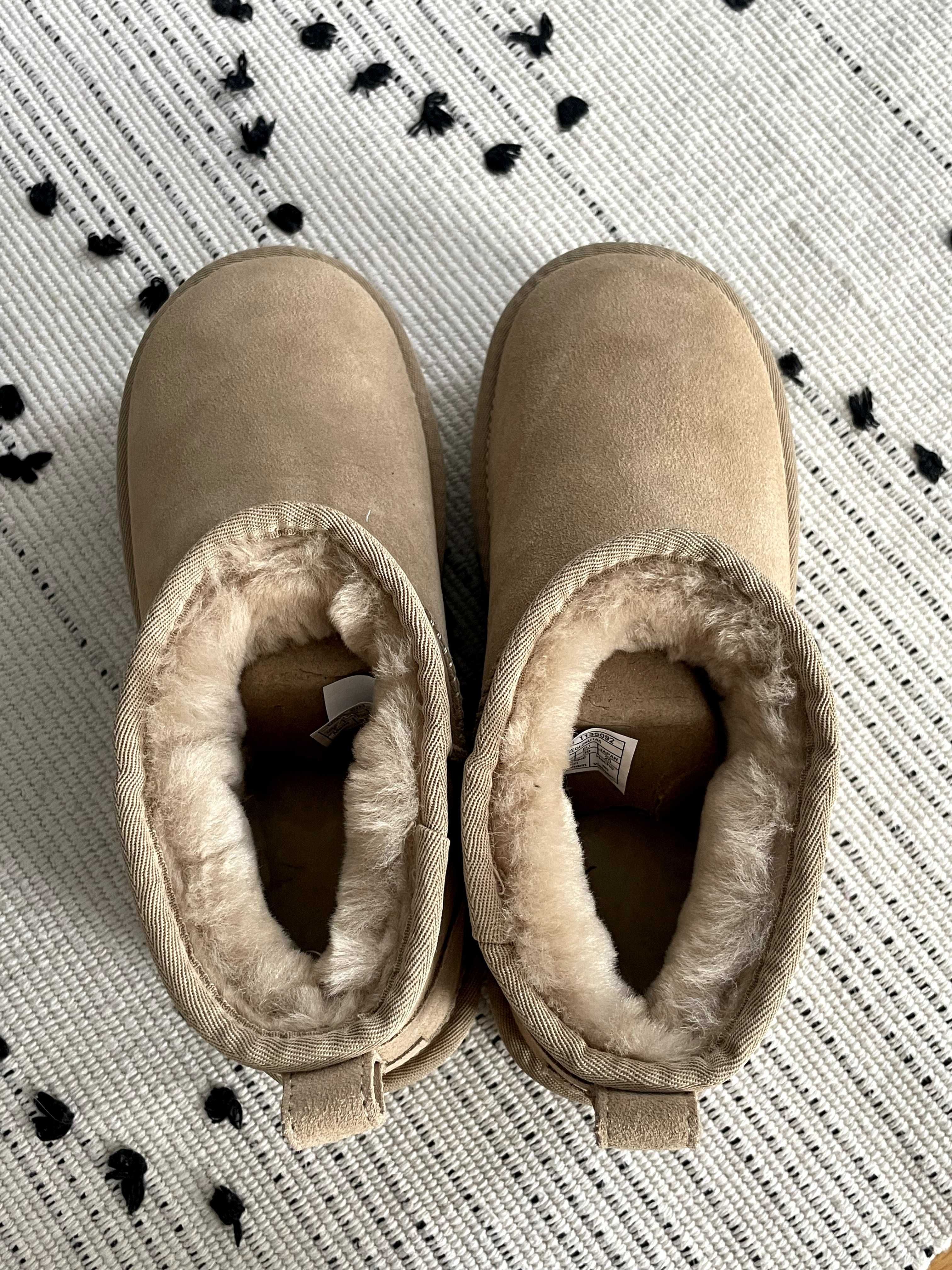 Śniegowce UGG Ultra Mini Platform Sand, rozmiar 39