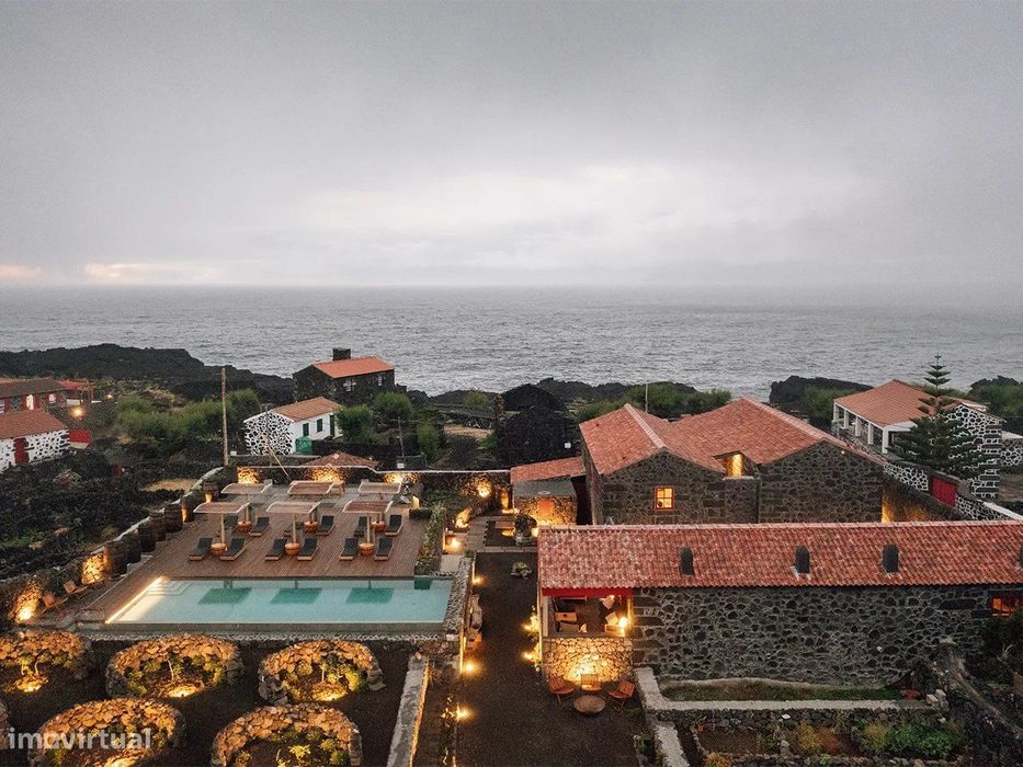 Empreendimento Luxuoso – Adega Do Fogo