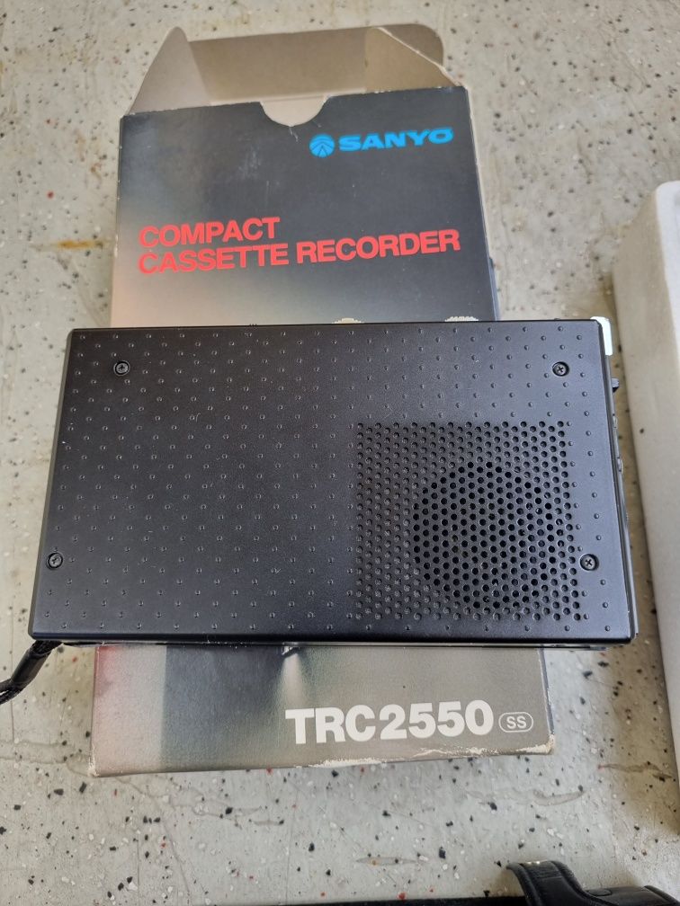 Walkman sanyo trc 2550 dyktafon