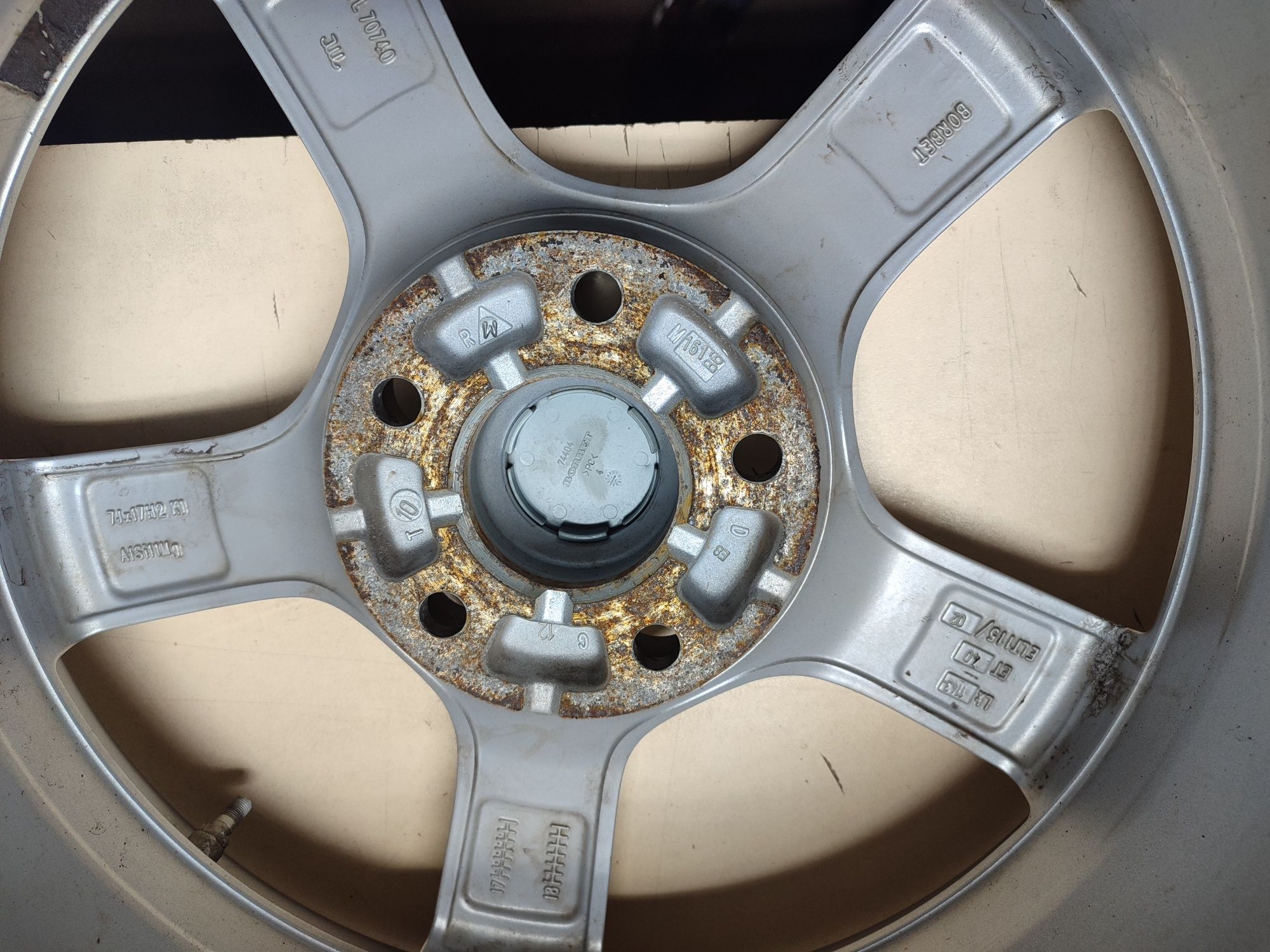 Диски R-17. 5×114.3. ET-40. Dia-66.1. J-7