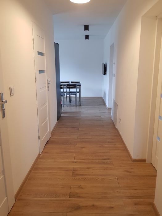 Nowy  Apartament 75 m2  dla firm.